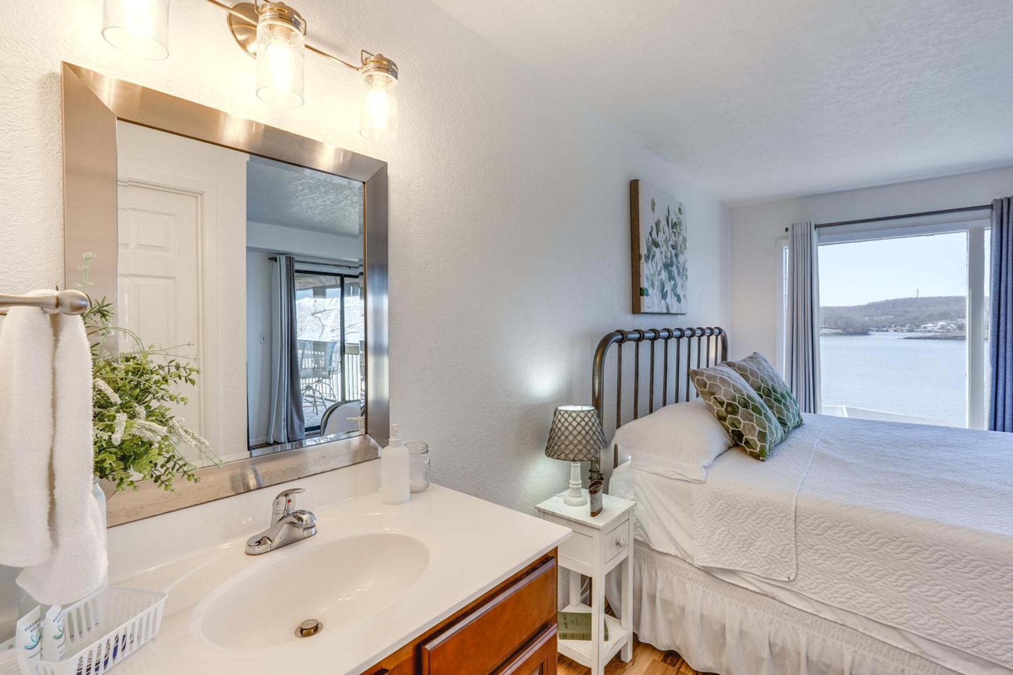 Modern Condo With Screened Balcony And Views! Osage Beach Extérieur photo